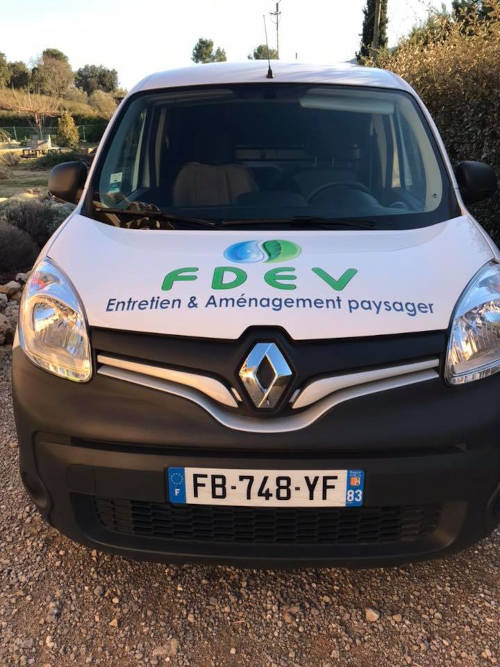 Véhicule utilitaire FDEV